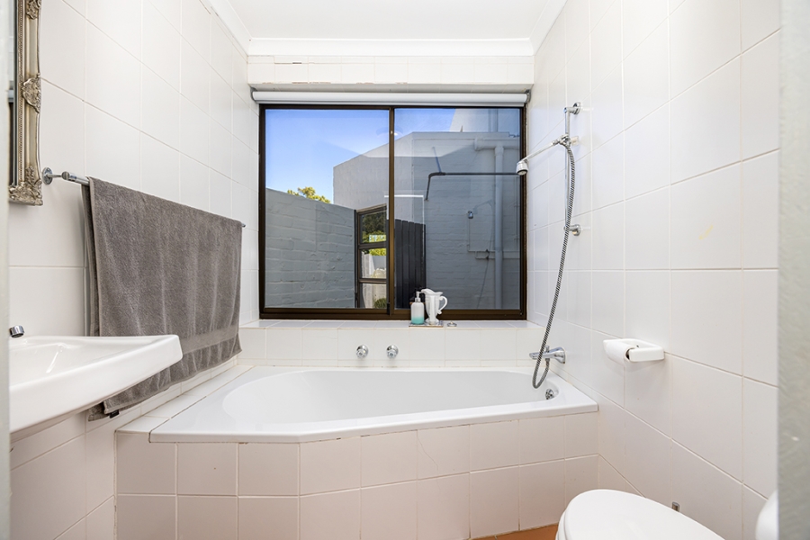 6 Bedroom Property for Sale in Brandwacht Western Cape